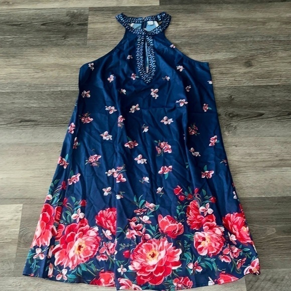 FLORAL STRAPLESS DRESS - Picture 1 of 3